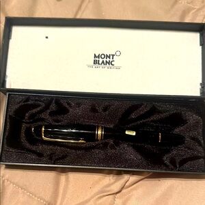 Montblanc Black and Gold Pen